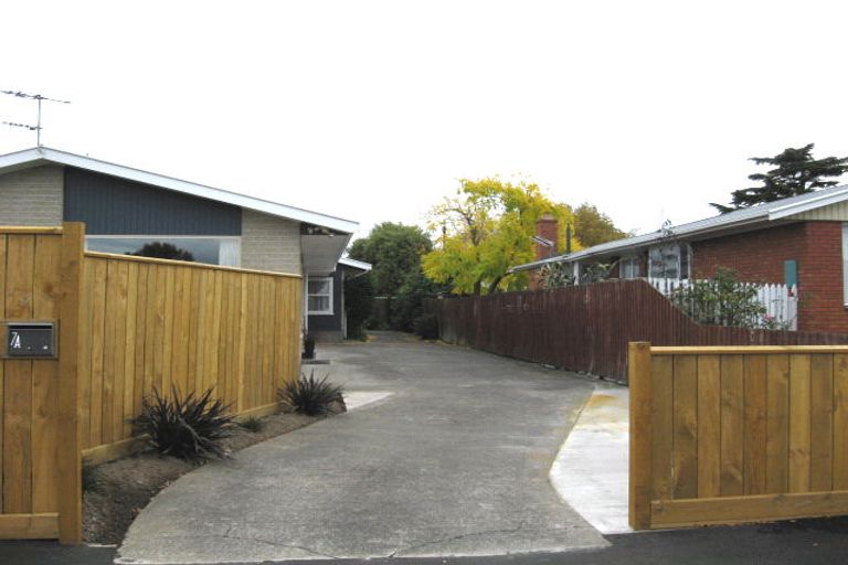 Photo of property in 2/7 Tulloch Place, Papanui, Christchurch, 8052