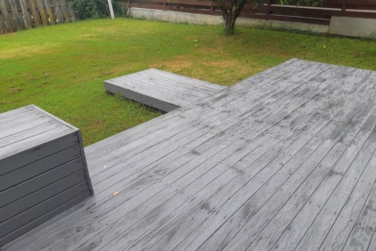 Photo of property in 1/29 Lake Road, Northcote, Auckland, 0627