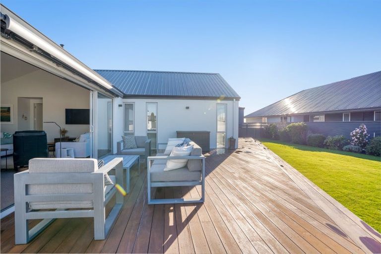 Photo of property in 60 Welsh Road, Winton, 9720