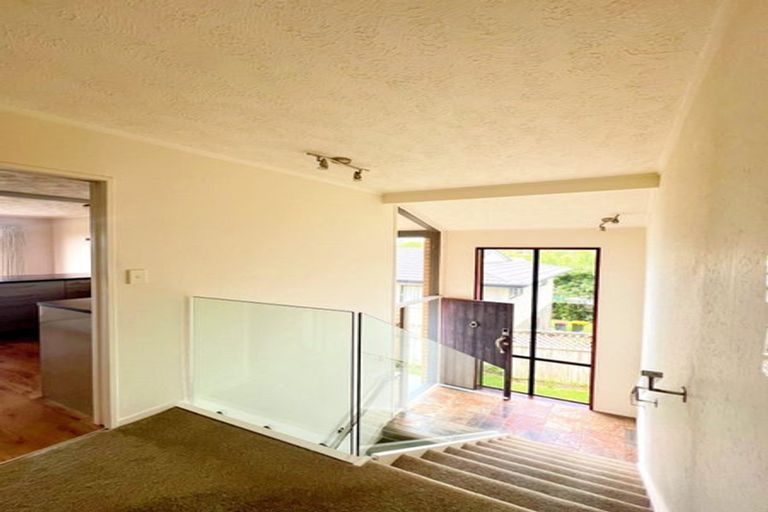 Photo of property in 34 Charles Dickens Drive, Mellons Bay, Auckland, 2014