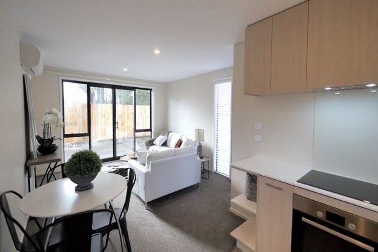 Photo of property in 1/21 Hills Road, Edgeware, Christchurch, 8013