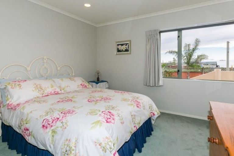 Photo of property in 37a The Esplanade, Westshore, Napier, 4110