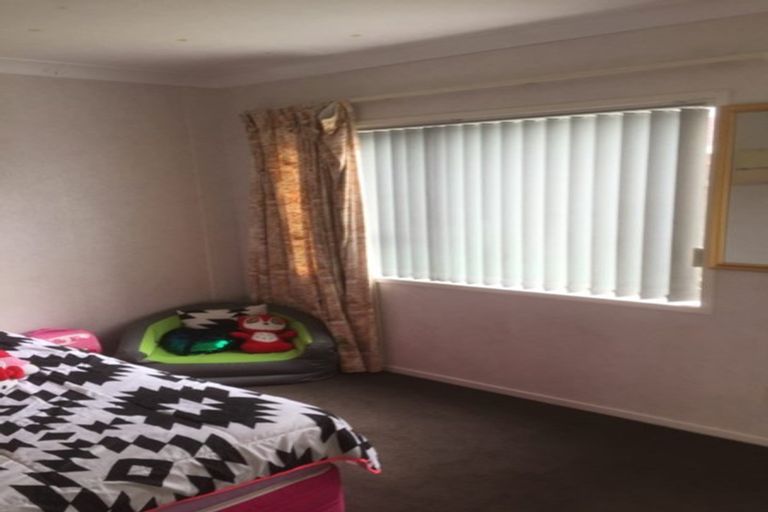 Photo of property in 5 Indus Place, Half Moon Bay, Auckland, 2012