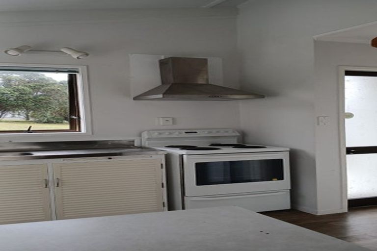 Photo of property in 5 Coutts Road, Pauanui, Hikuai, 3579