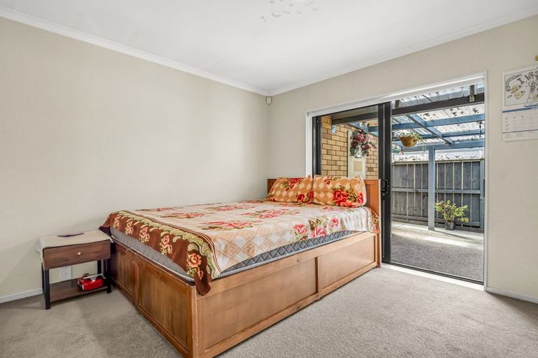 Photo of property in 54 Magic Way, Randwick Park, Auckland, 2105