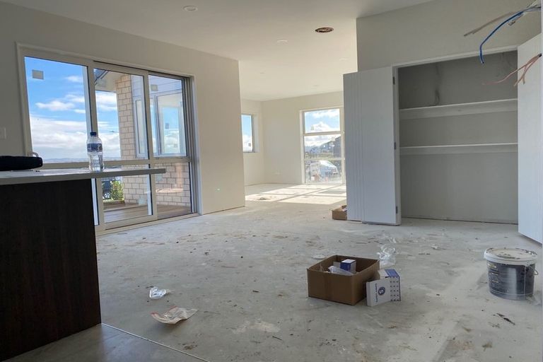 Photo of property in 51 Twin Parks Rise, Papakura, 2110