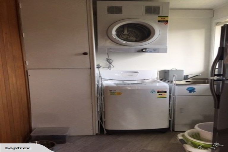 Photo of property in 94 Stanley Road, Glenfield, Auckland, 0629