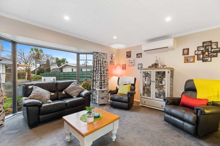 Photo of property in 4 Meadowbrook Drive, Cloverlea, Palmerston North, 4412