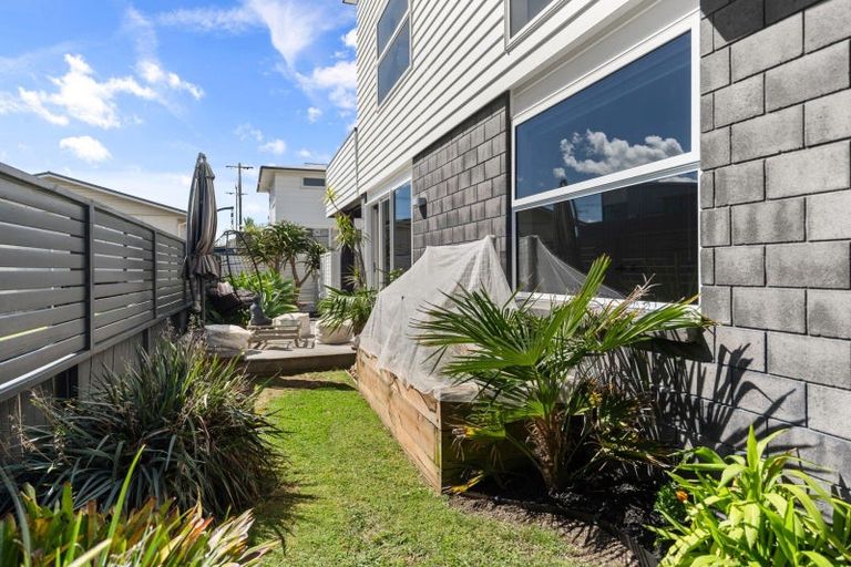 Photo of property in 22a Karewa Parade, Papamoa Beach, Papamoa, 3118