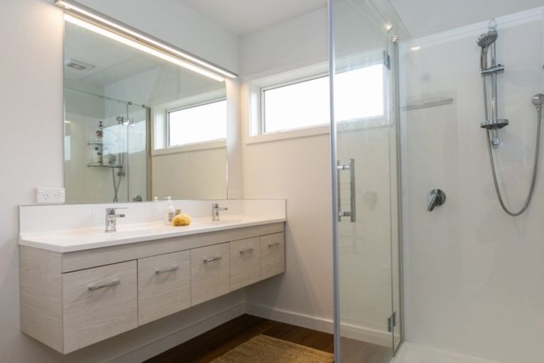 Photo of property in 6 Gladstone Road, Bluff Hill, Napier, 4110