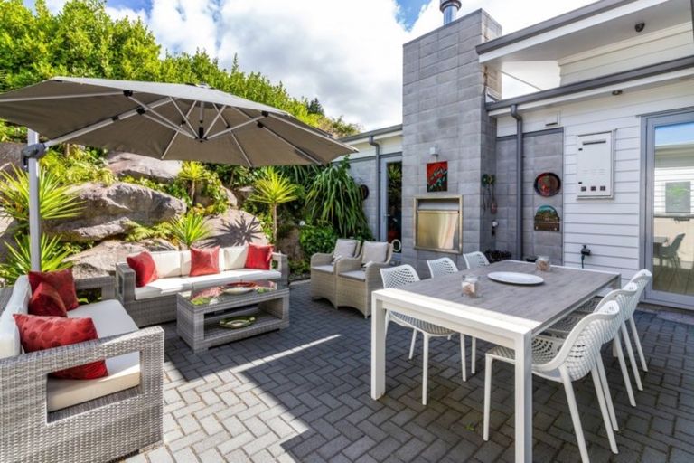 Photo of property in 50 Mapara Road, Acacia Bay, Taupo, 3385