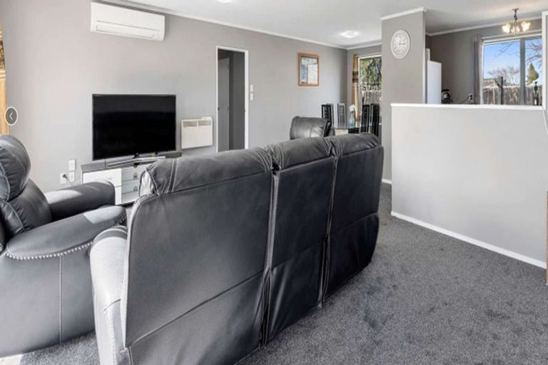 Photo of property in 9a Puweto Street, Selwyn Heights, Rotorua, 3015