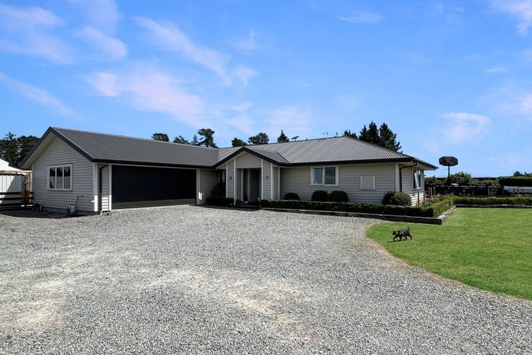 Photo of property in 1 Tupelo Place, Swannanoa, Rangiora, 7476