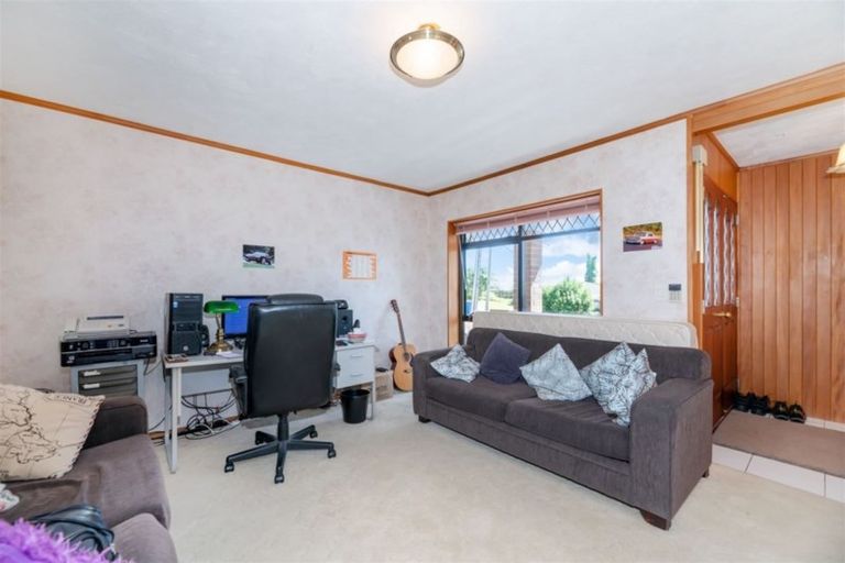 Photo of property in 178 Sturges Road, Henderson, Auckland, 0612