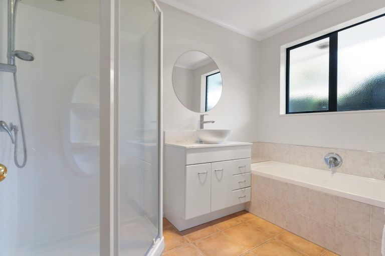 Photo of property in 44 Valley Road, Pukekohe, 2120