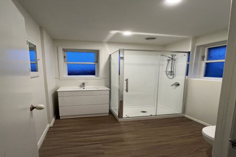 Photo of property in 6 Attlee Crescent, Bryndwr, Christchurch, 8053