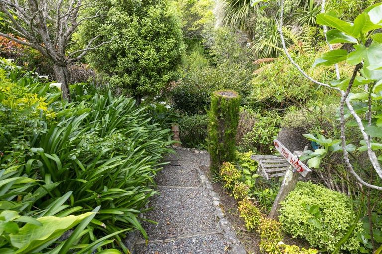 Photo of property in 145 Westchester Drive, Churton Park, Wellington, 6037