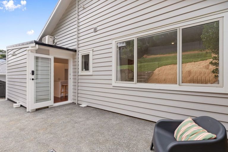 Photo of property in 85 Farnham Street, Mornington, Wellington, 6021