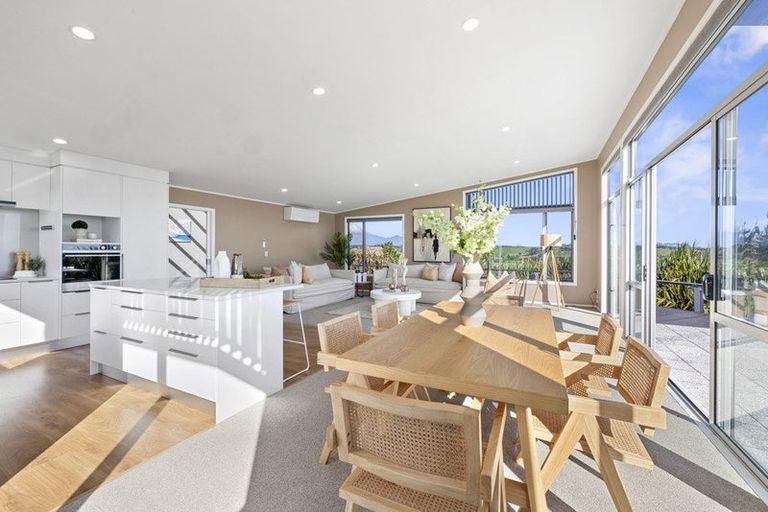 Photo of property in 100 Elsham Road, Lepperton, New Plymouth, 4373