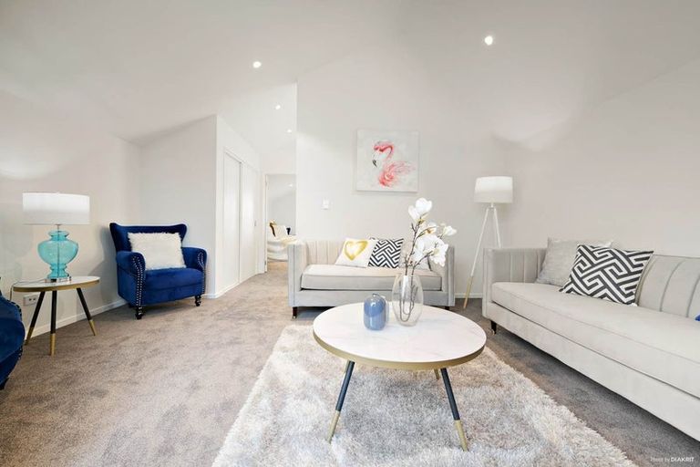 Photo of property in 6 Koropiko Lane, Flat Bush, Auckland, 2019