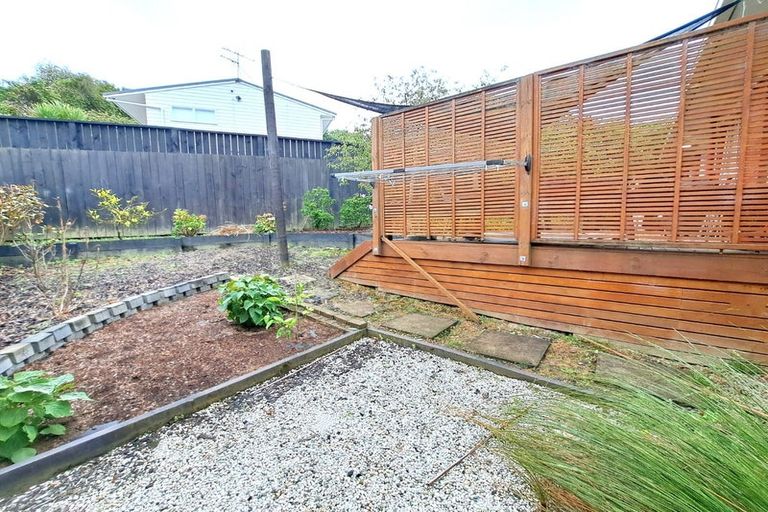 Photo of property in 1/17 Park Road, Birkenhead, Auckland, 0626