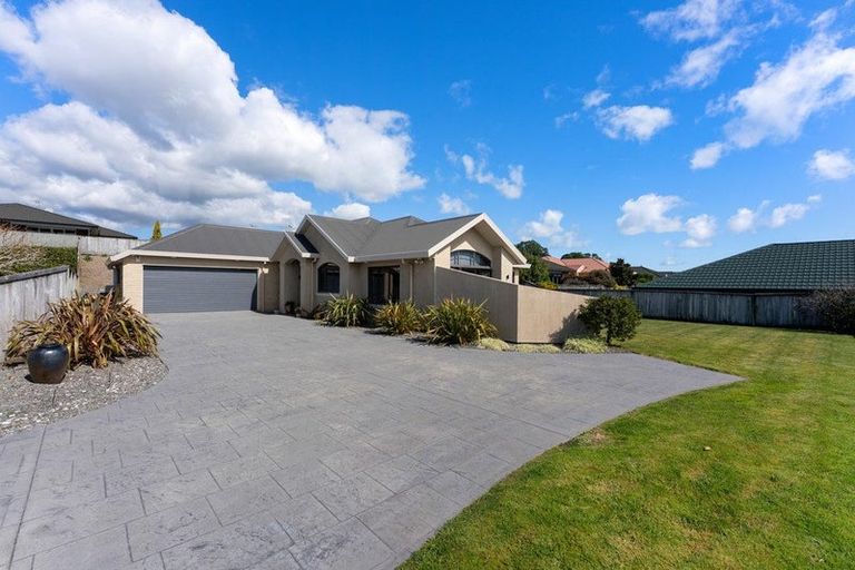 Photo of property in 101 Realm Drive, Paraparaumu, 5032