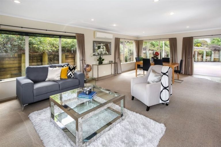 Photo of property in 115 Valley Road, Pukekohe, 2120