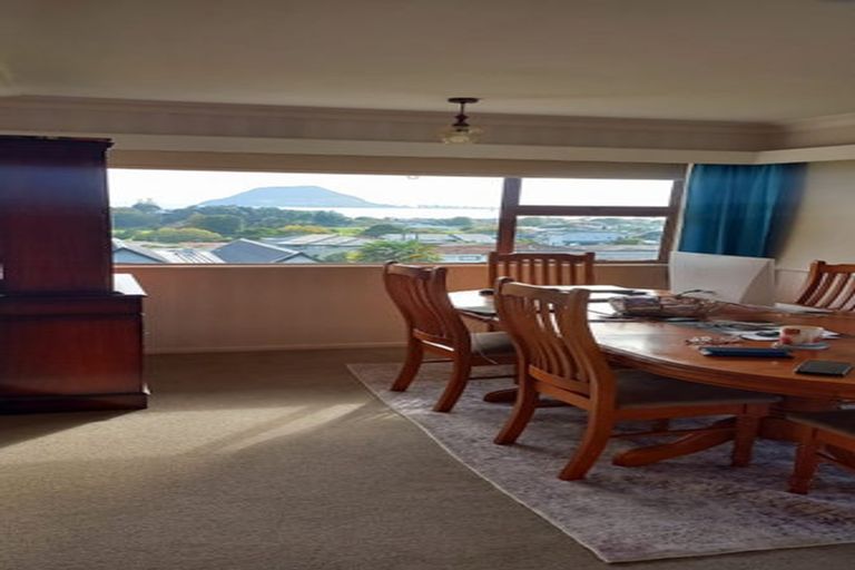 Photo of property in 17a Seaview Road, Otumoetai, Tauranga, 3110