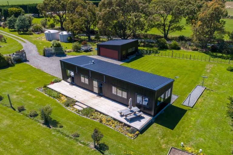 Photo of property in 16 East Taratahi Road, West Taratahi, Carterton, 5887