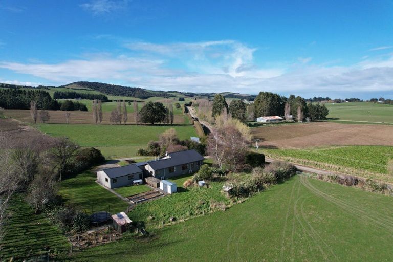 Photo of property in 164 Cameron Road, Lochiel, Winton, 9781