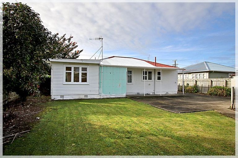 Photo of property in 26 Liverpool Street, Levin, 5510