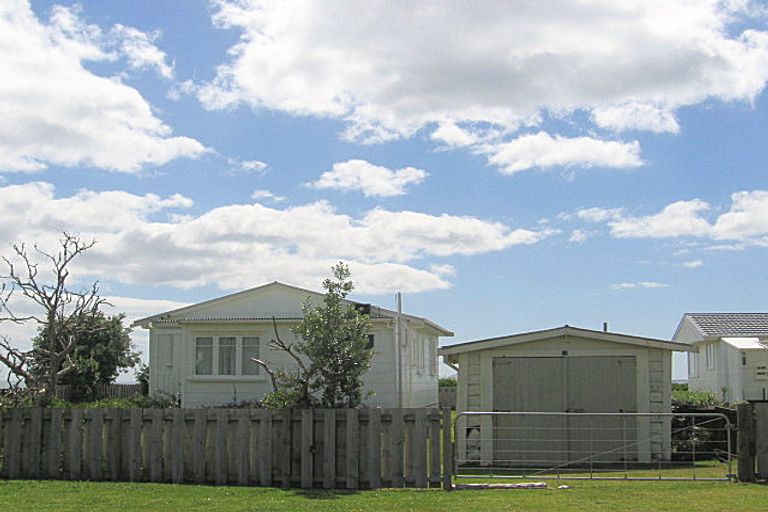 Photo of property in 13 Shaw Road, Waihi Beach, 3611
