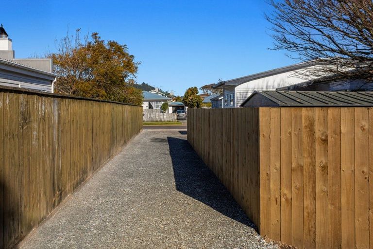 Photo of property in 8a Beach Street, Fitzroy, New Plymouth, 4312