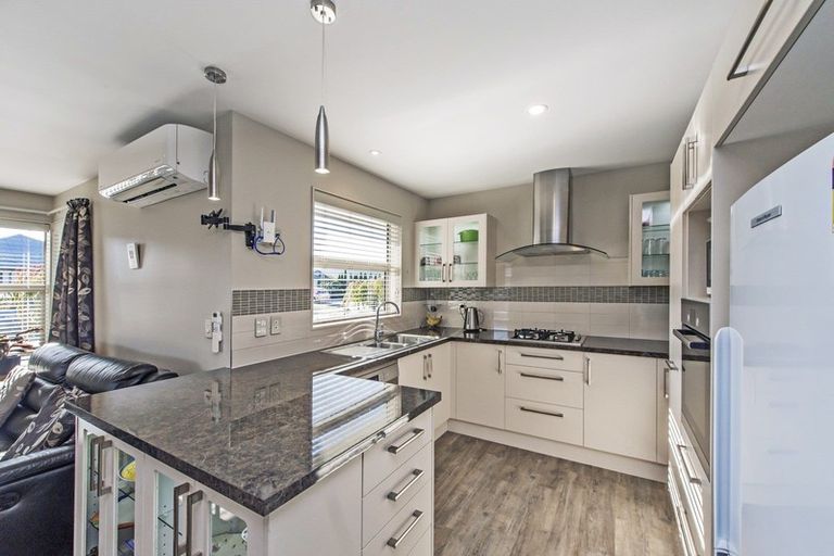 Photo of property in 11 Rossall Crescent, Rolleston, 7615