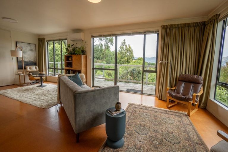 Photo of property in 29 Te Papau Crescent, Diamond Harbour, 8972