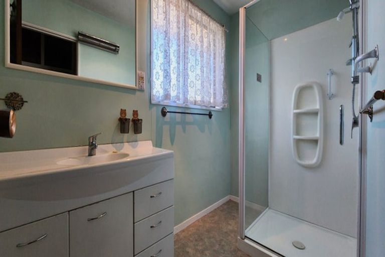 Photo of property in 1/11 Siska Place, Upper Riccarton, Christchurch, 8041