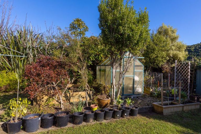 Photo of property in 9 Lincoln Street, Picton, 7220