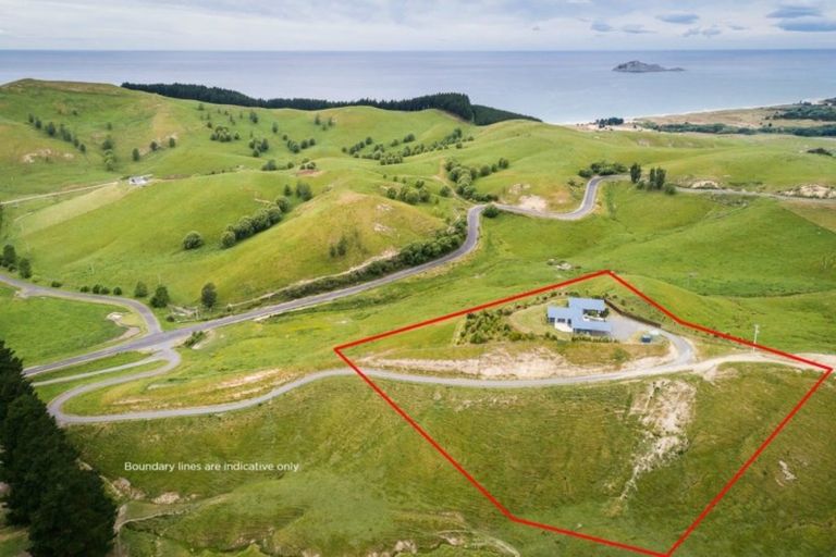 Photo of property in 1798 Waimarama Road, Waimarama, Havelock North, 4294