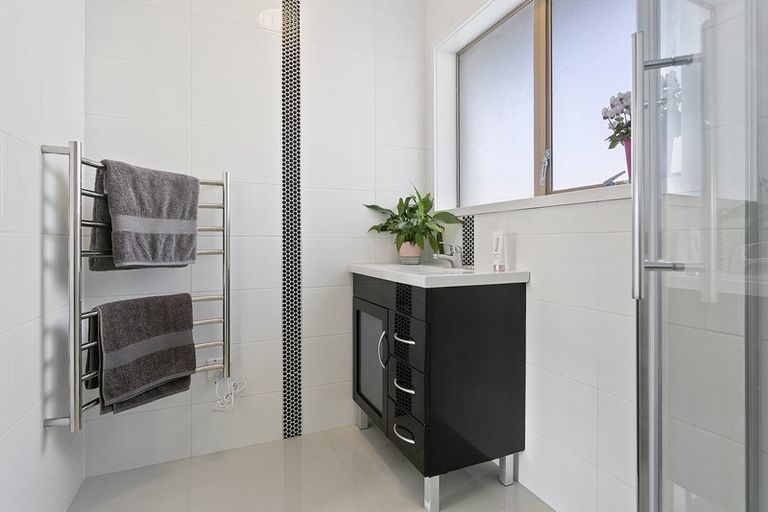 Photo of property in 80 Princes Street, Cambridge, 3434