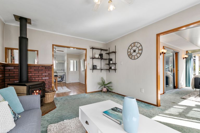 Photo of property in 18 Carina Crescent, Torbay, Auckland, 0630