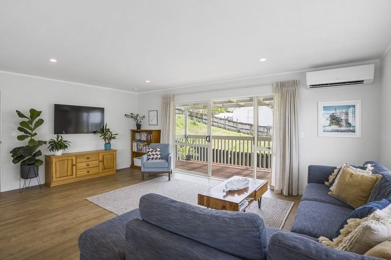 Photo of property in 2/30 Howe Street, Howick, Auckland, 2014
