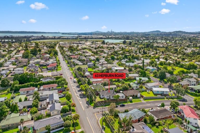 Photo of property in 63 Hepburn Road, Glendene, Auckland, 0602