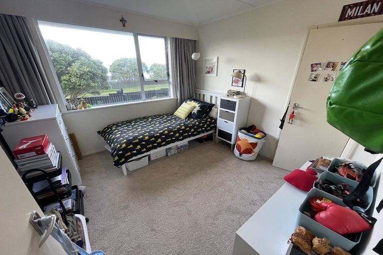 Photo of property in 26 Maple Grove, Maungaraki, Lower Hutt, 5010