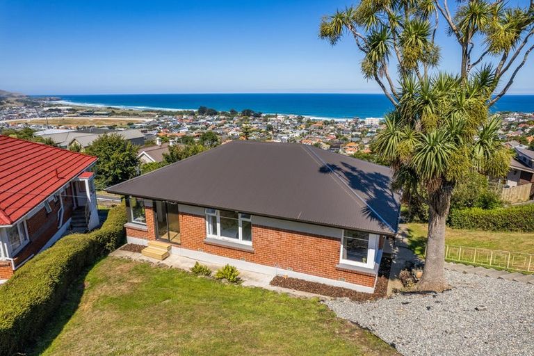 Photo of property in 19 Seaview Terrace, Kew, Dunedin, 9012