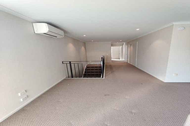 Photo of property in 52 Mission Heights Drive, Flat Bush, Auckland, 2016