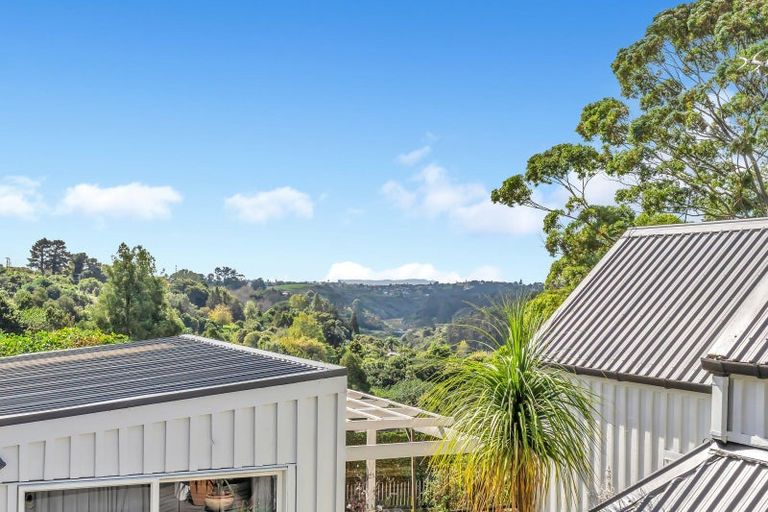 Photo of property in 217 Point View Drive, East Tamaki Heights, Auckland, 2016