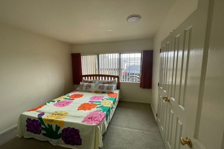 Photo of property in 43 Wairere Road, The Gardens, Auckland, 2105