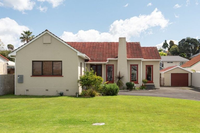 Photo of property in 21 Grace Road, Tauranga South, Tauranga, 3112
