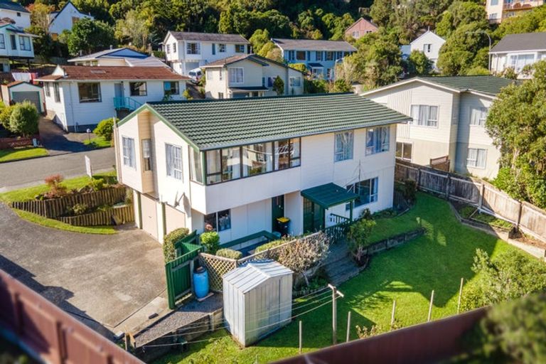 Photo of property in 4 Tralee Place, Johnsonville, Wellington, 6037