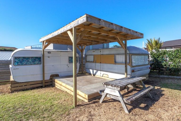 Photo of property in 14 Moray Place, Whiritoa, Whangamata, 3691